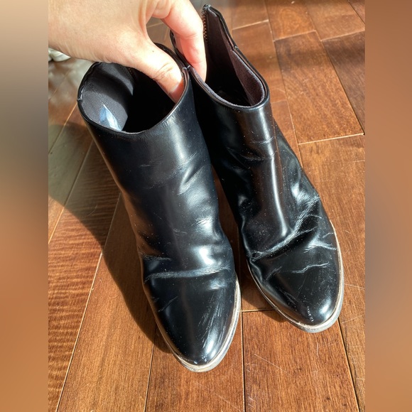 Ted Baker London BLACK LEATHER Women's Vaully Bootie, US 6 - Picture 2 of 14